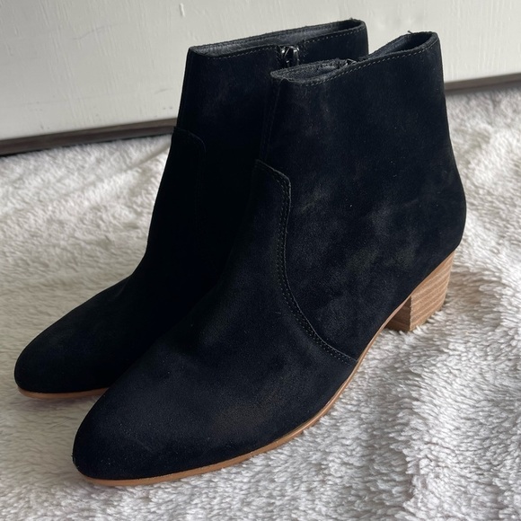 Soludos Lola black suede leather block heel ankle booties - Picture 1 of 8